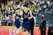 乐鱼体育-广东绝杀奇兵多神奇：张皓嘉压哨三分绝杀 一场超前4场得分总和